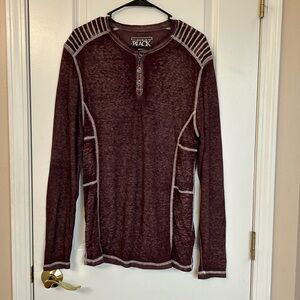 Men’s Buckle Long Sleeve